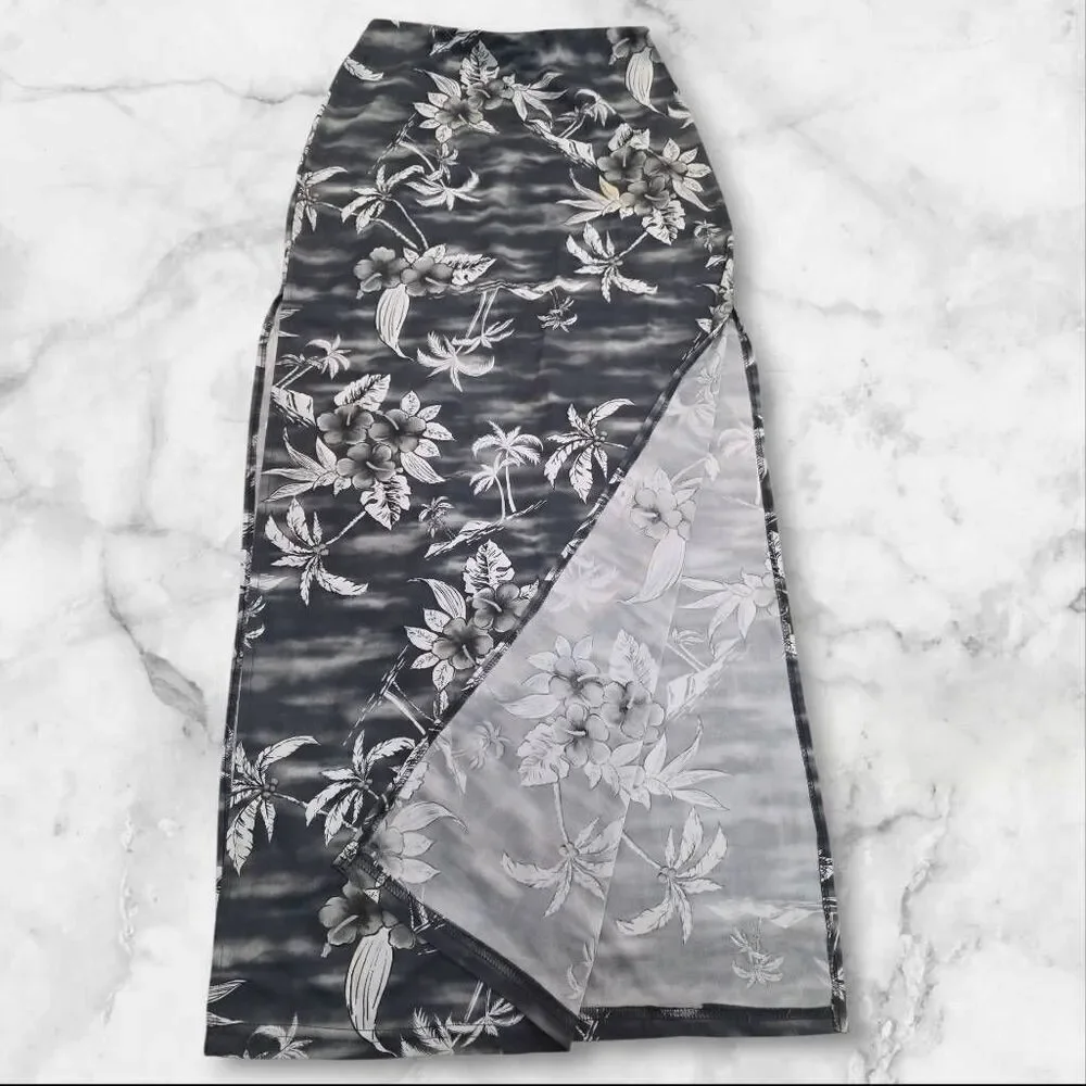 ENT Size Small Gray Carribean Skirt